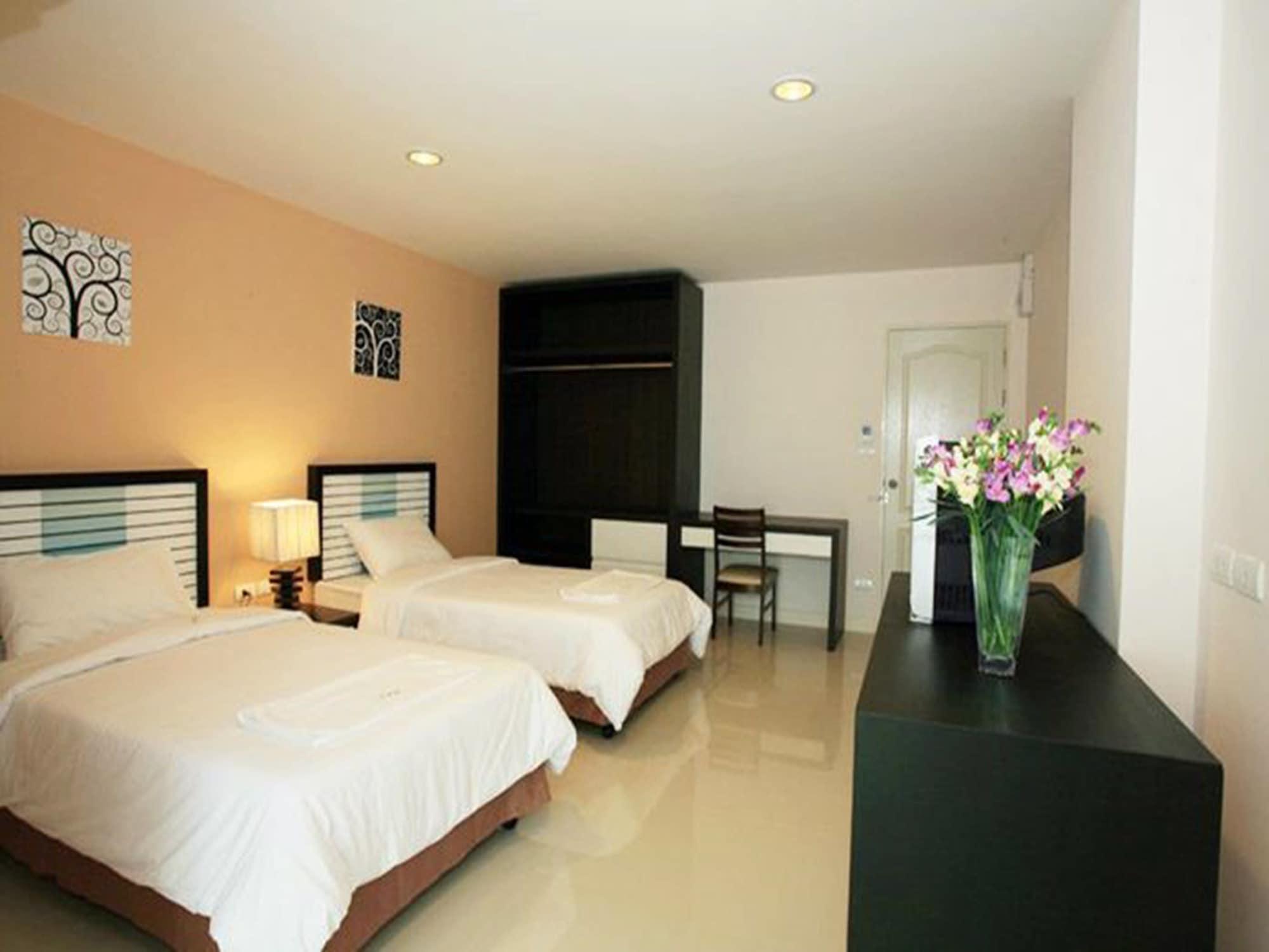 Hotel Similan Mansion à Bangsaen Extérieur photo